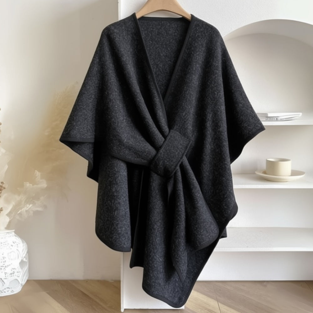 Carla | Poncho de Punto Suave y Elegante