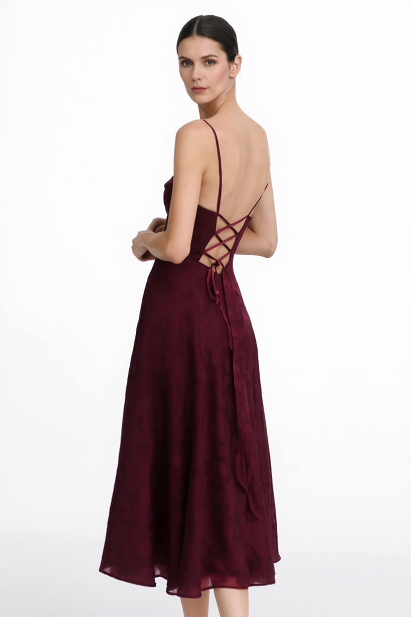 Alba | Vestido Largo Entallado con Diseño Elegante