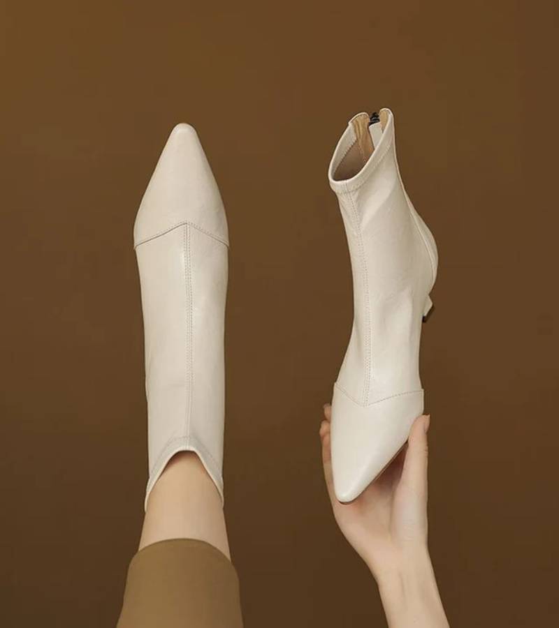 Fulvia - Botines minimalistas de piel con tacón medio