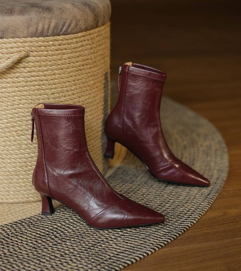 Fulvia - Botines minimalistas de piel con tacón medio