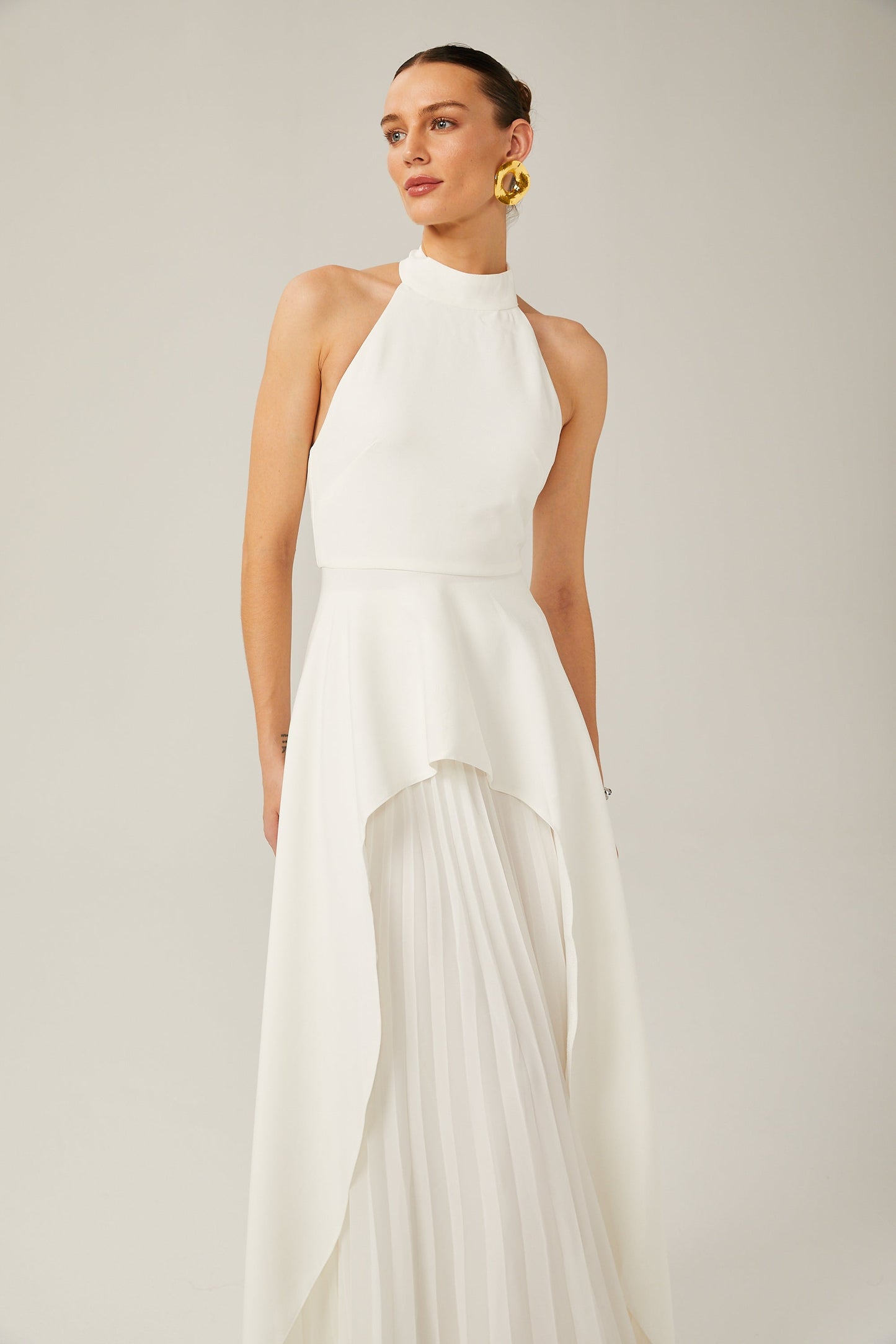 Inés Vestido largo de capas con cuello halter