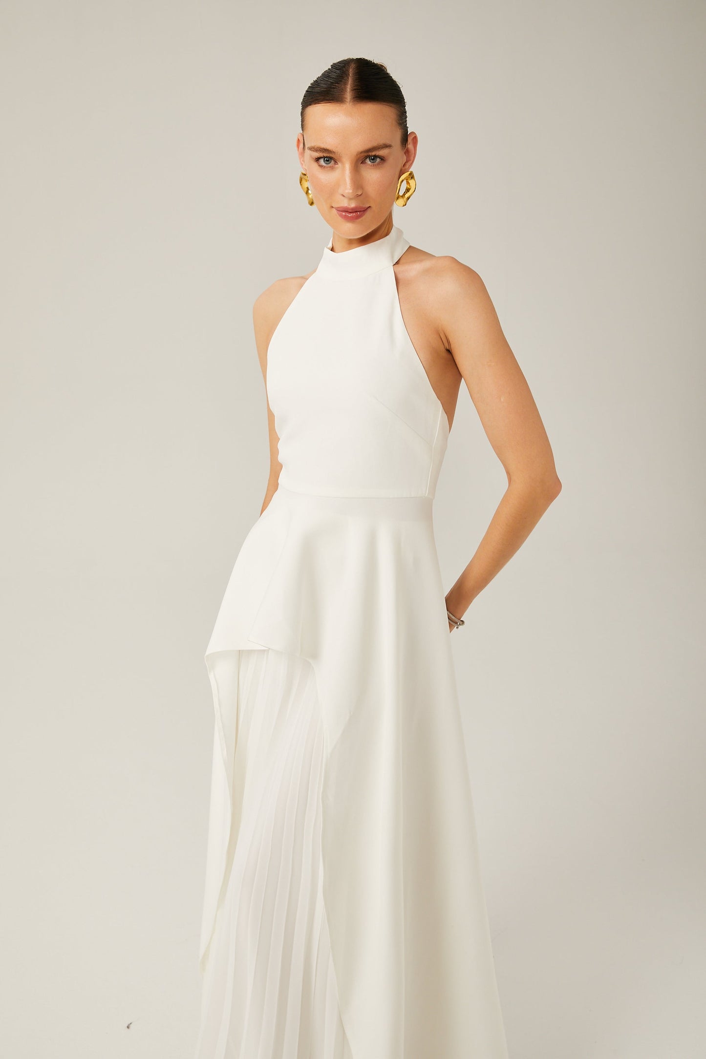 Inés Vestido largo de capas con cuello halter