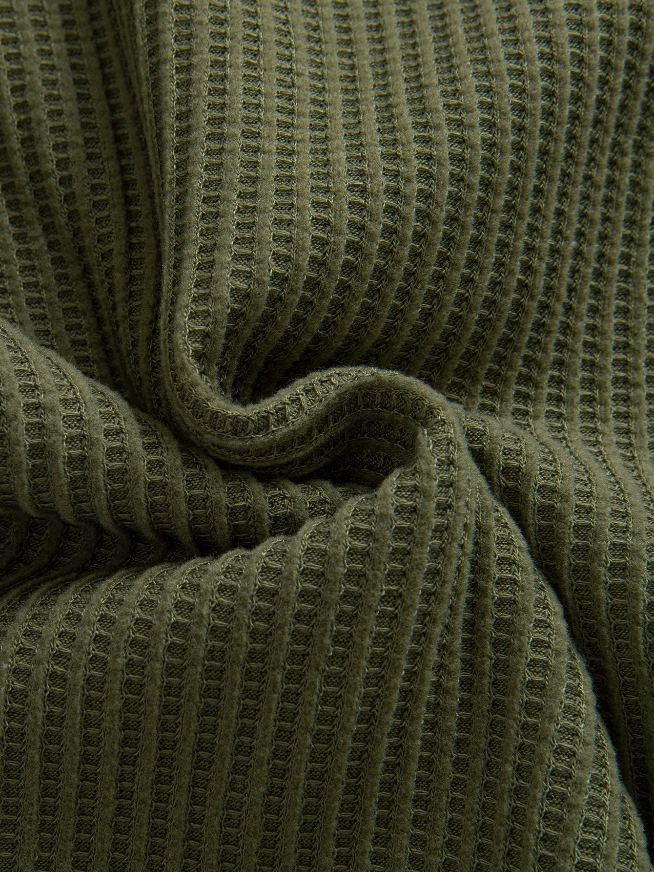 Camisa de botones con textura de gofre y mangas largas