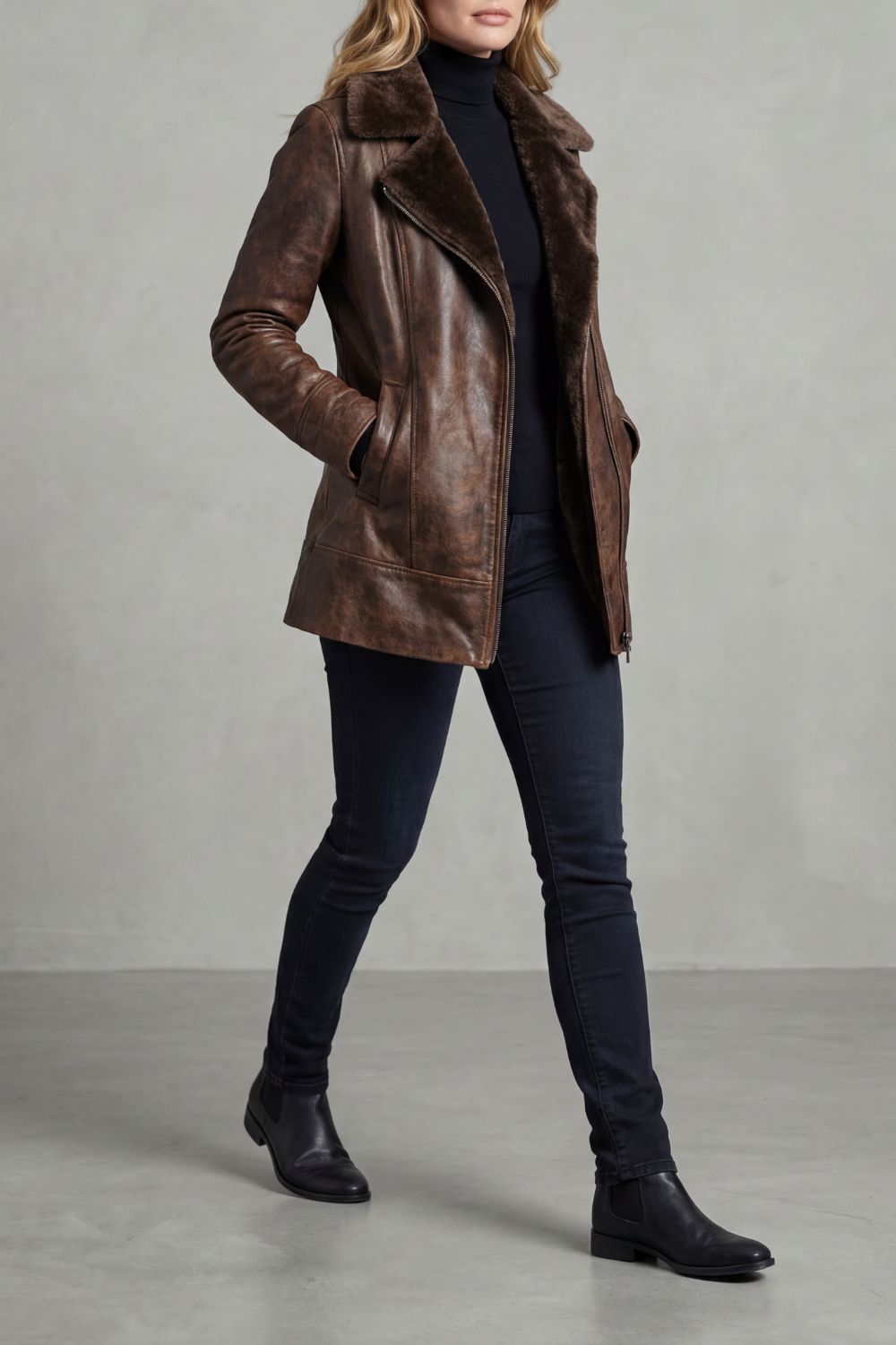 Raquel – Elegancia con forro de borrego – Chaqueta de cuero