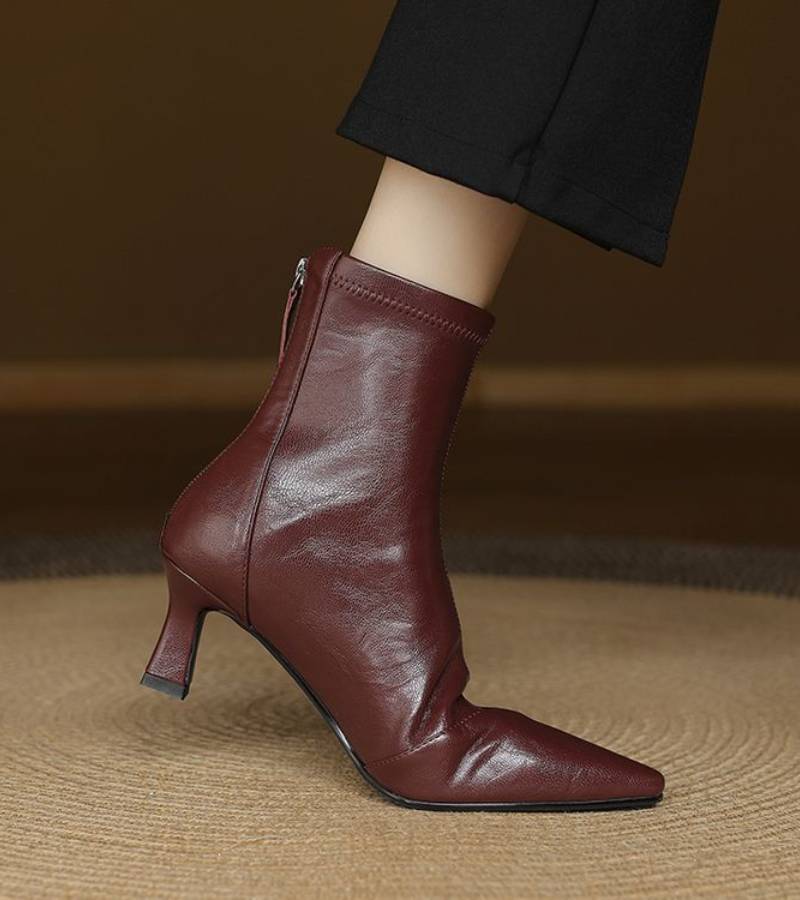 Fulvia - Botines minimalistas de piel con tacón medio