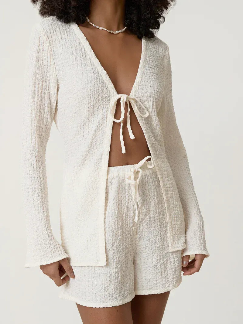 Luna | Conjunto ligero de lino y algodón con camisa abierta y shorts de talle alto