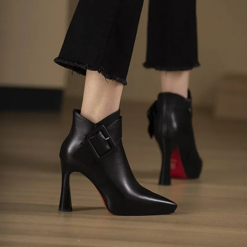 Botin Clara con Hebilla