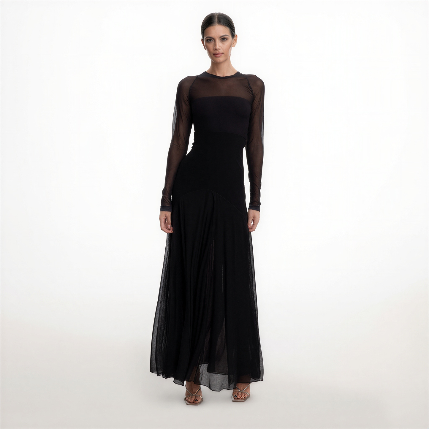 Natalia | Vestido largo holgado de tul negro