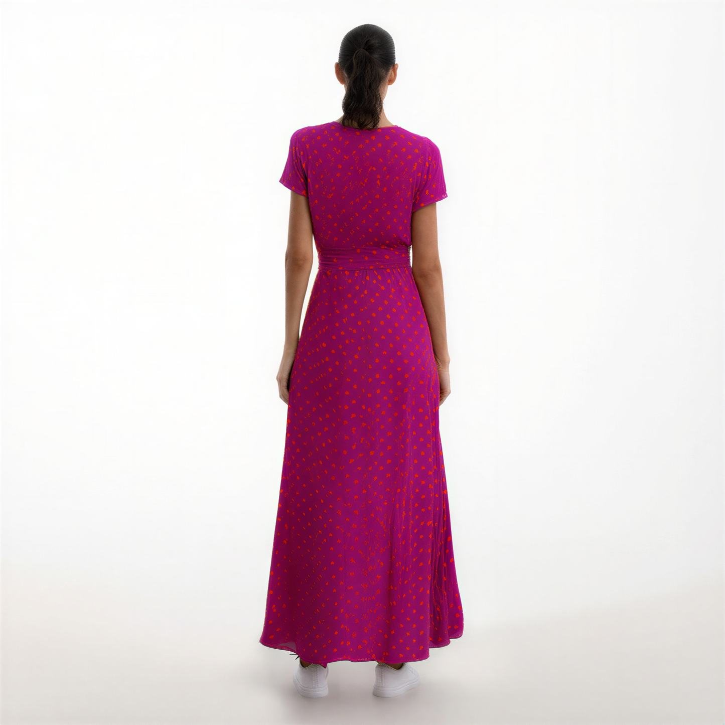 Elvira - Vestido elegante con escote en V y corte moldeador.
