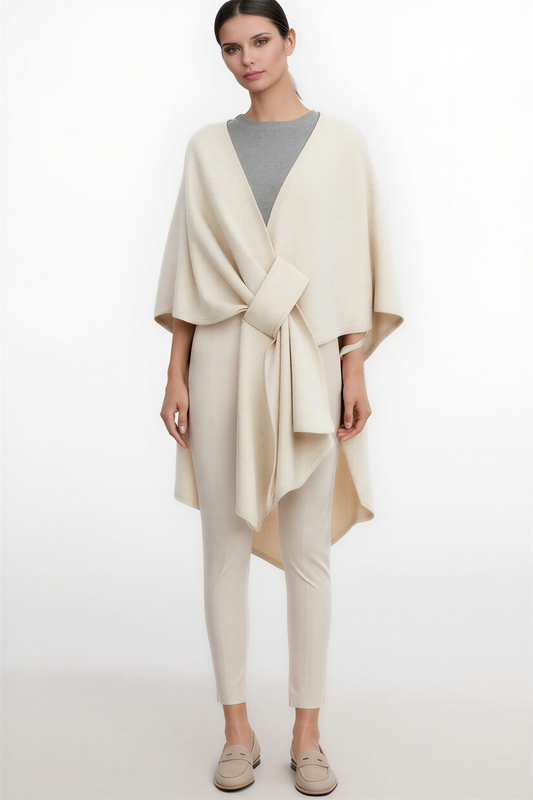 Carla | Poncho de Punto Suave y Elegante