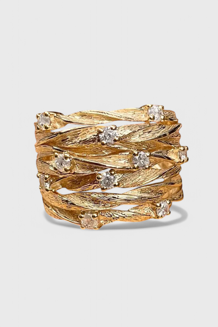 Anillo  Vintage con Encanto Atemporal