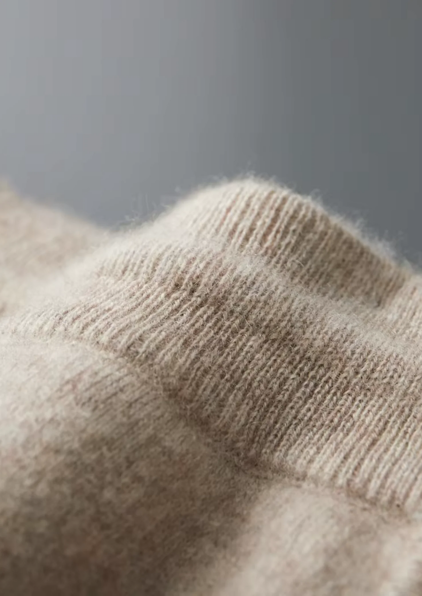 Mirage Sweater | Suéter premium de lana con cremallera y acabado afelpado