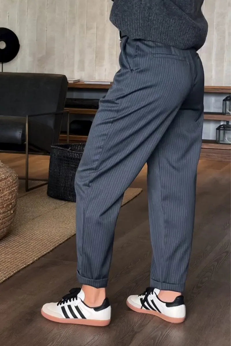 MATILDA | PANTALÓN ELEGANTE CON RAYAS