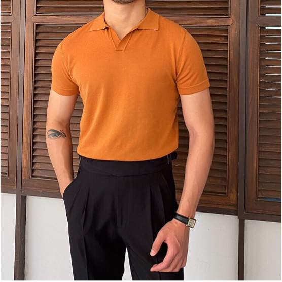 Nicolò™ | Polo elegante de cuello abierto