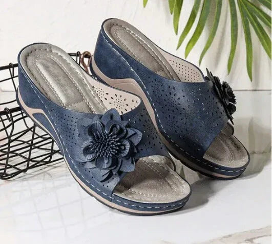 Sandalias ortopédicas de piel flexible con soporte para el arco plantar